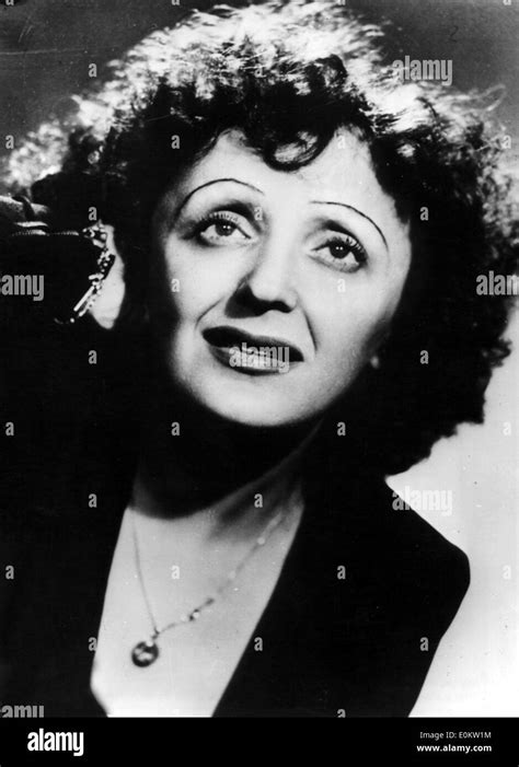 Edith Piaf Fotograf As E Im Genes De Alta Resoluci N Alamy