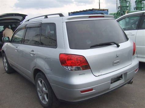 2001 Mitsubishi Airtrek specs: mpg, towing capacity, size, photos