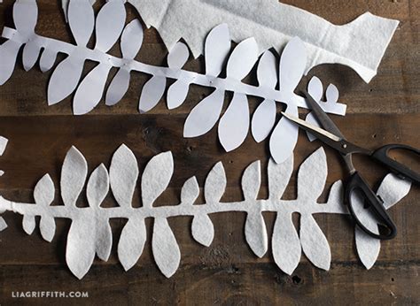 DIY Felt Garland for Your Christmas Decorations - Lia Griffith