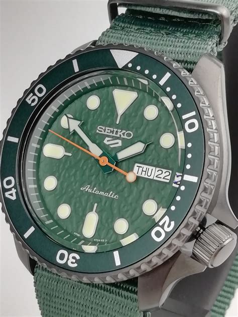 Seiko 5 Sports Stainless Steel Green Automatic Men S Watch SRPD77K1