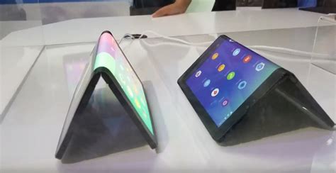 Lenovo создала прототип сворачиваемого гибрида смартфона и планшета