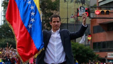 Juan Guaidó Se Proclamó Como Presidente Encargado De Venezuela