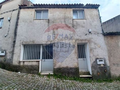 Casa ou moradia à venda na rua do Outeiro s n Cebolais de Cima e