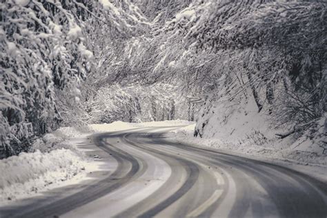 Fast moving snow storm sweeps through Upshur County