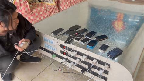 Chinese Man Creates Worlds Largest Power Bank With Mah