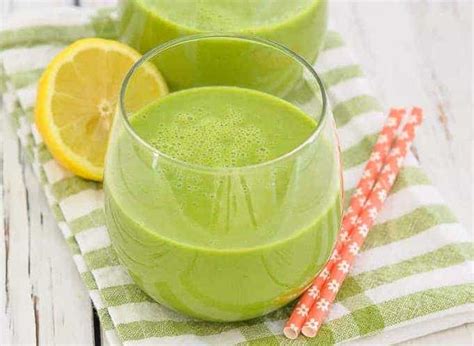 16 Kale Smoothie Recipes For Weight Loss Under 400 Cals