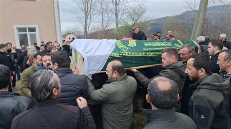 TEM Otoyolu nda Kazada Hayatını Kaybeden 5 Kişi Samsun da Defnedildi