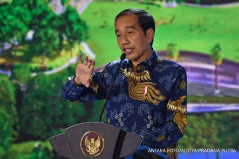 Jokowi Targetkan 2 Juta Kendaraan Listrik Digunakan Masyarakat Di Tahun