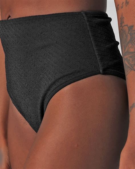 Riachuelo Biqu Ni Calcinha Hot Pant Preto Dript By Riachuelo