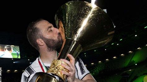 Gonzalo Higuain's exit from Juventus confirmed and he is expected to ...