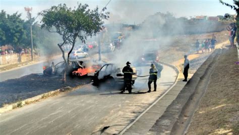 Conquista Novas Imagens Mostram Destrui O Total Dos Carros