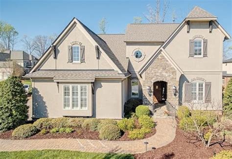 Luxury Homes for Sale in Charlotte NC