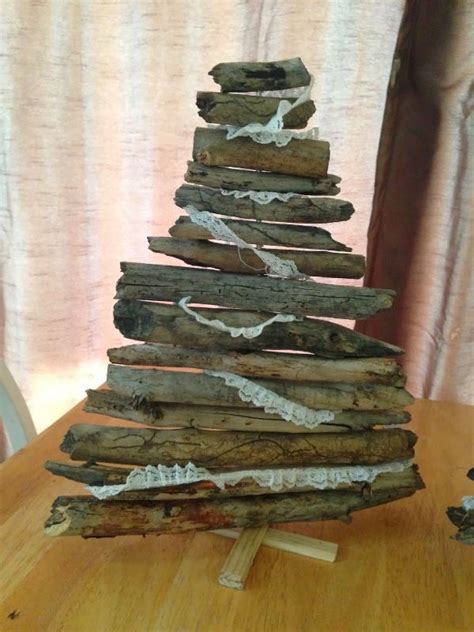 15 Diy Driftwood Christmas Tree Tutorials And Ideas Driftwood Christmas