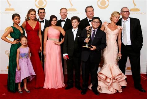 Emmy Awards 2013: Breaking Bad and Modern Family Emerge Top Winners [PHOTOS]