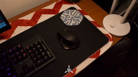 Razer Goliathus Extended Chroma Review: Let there be Light on your Mousepad