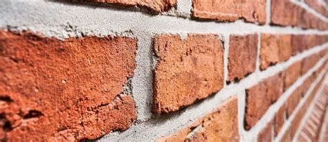 Techniques pour reconnaître un mur creux et lisoler