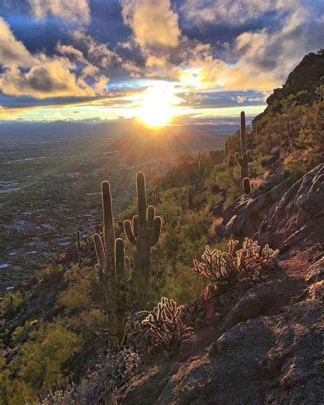 The view from Camelback Mountain, Phoenix, Arizona, USA | Arizona ...