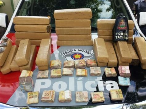 G1 Pm Aprende 40 Kg De Maconha E 9 São Detidos Por Tráfico Em Taubaté