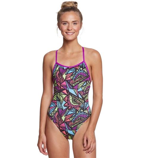 Erg Mooie Duiken Leuk One Piece Swimsuit Swimsuits One Piece