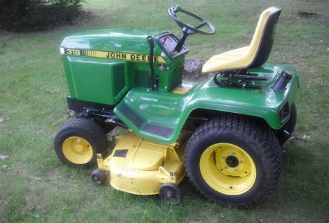 JOHN DEERE LAWN TRACTOR HISTORY: THE 1980'S