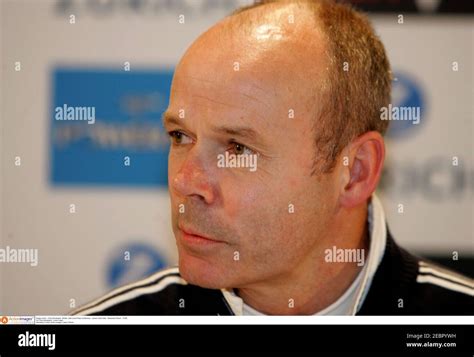 Clive woodward lions hi-res stock photography and images - Alamy