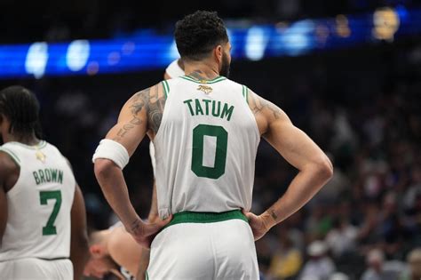 Dallas Mavericks atropelam Celtics e forçam jogo 5 nas finais da NBA