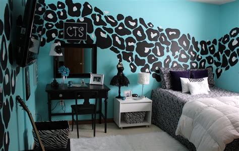 Leopard bedroom - Eclectic - Kids - Other - by Smart Design