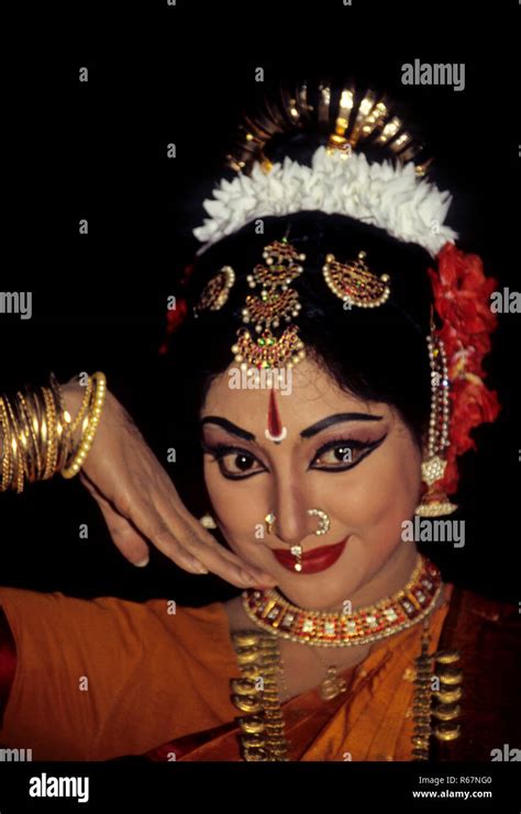 Kuchipudi Woman Performing Classical Dance India Mr Stock Photo Alamy