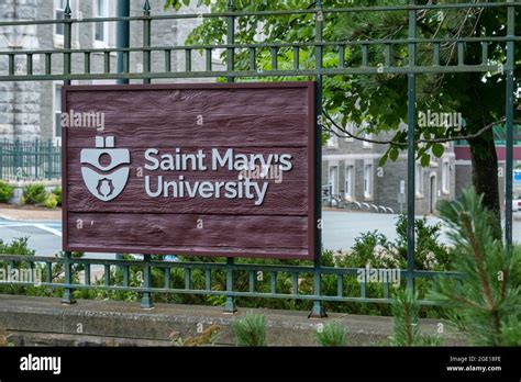 Halifax, Canada - 9 August 2021: Saint Mary's University Sign Stock Photo - Alamy