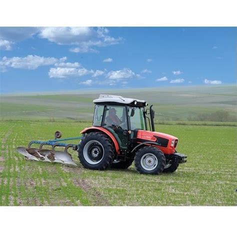 Red And Black Same Dorado Natural 80 4 Open Field Tractor At Best Price