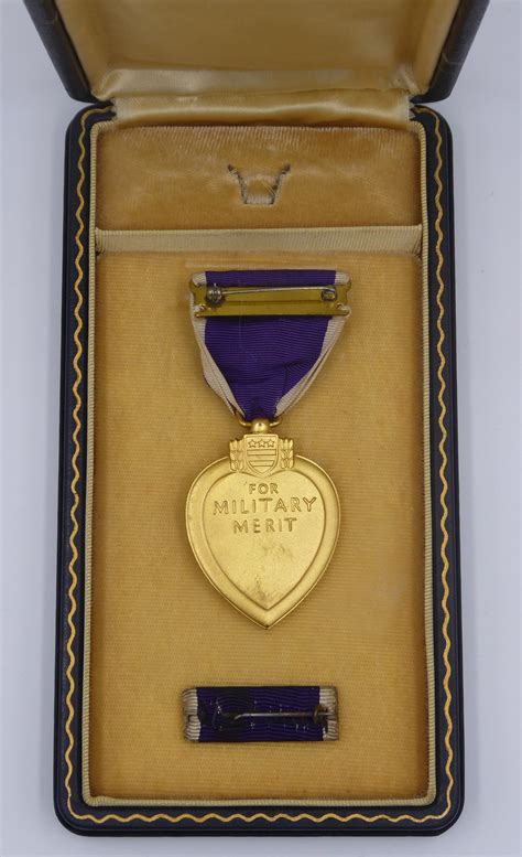 Ww2 Cased Purple Heart Medal Chasing Militaria