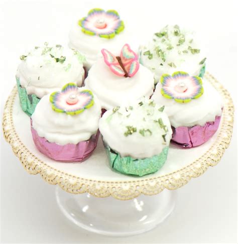 112 Pastel Cupcake Platter Stewart Dollhouse Creations