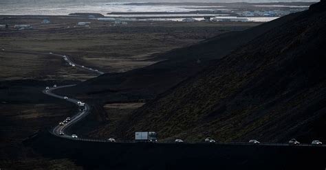 The Mystery of Iceland’s Non-Erupting Volcano | WIRED