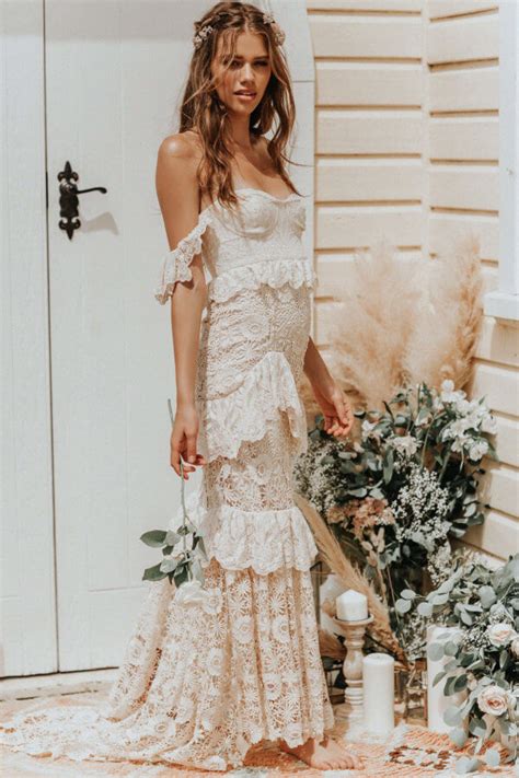 The most dreamiest boho wedding dresses you just have to see!