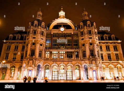 Station Antwerpen Centraal Hi Res Stock Photography And Images Alamy