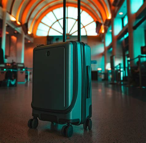 Best Under-Seat Luggage Pieces For Your Next Flight - Traveler Dreams