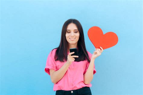 Cómo enamorar a un hombre por WhatsApp Descubre estos 10 consejos