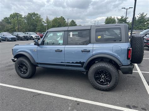 AZURE GRAY METALLIC Bronco Club Page 29 Bronco6G 2021 Ford