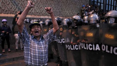 Las Protestas En Perú Dejan Al Menos 18 Muertos Y El Congreso Rechaza La Propuesta De Adelanto