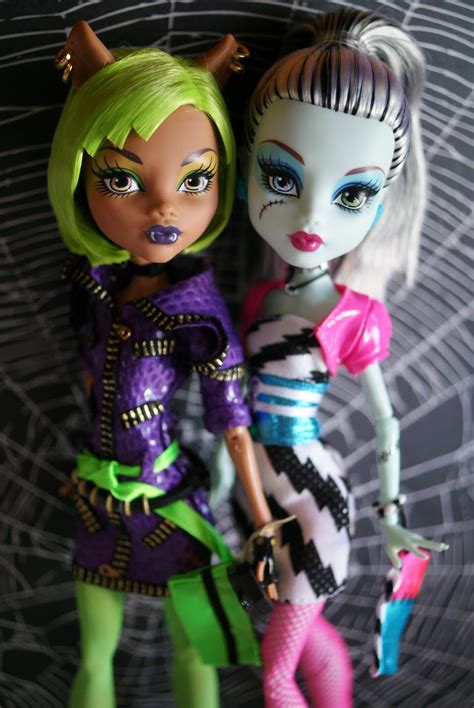 THE FASHION DOLL REVIEW: Dawn of the Dance: More Monster High!