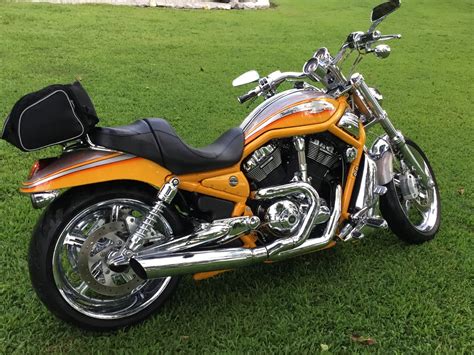 2006 Harley Davidson® Vrscse2 Screamin Eagle® V Rod® Yellow Lynnville Indiana 1068438