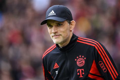 Beleidigende Plakate In Bayern Fankurve Das Sagt FCB Trainer Tuchel