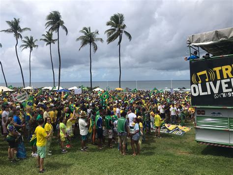 Manifestantes Fazem Atos A Favor De Bolsonaro No De Maio Pelo Brasil