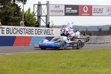 Volkswagen Id R Sets New Electric Nurburgring Lap Record At