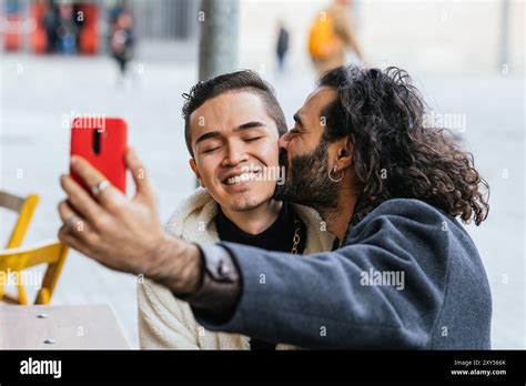 Uomini Neri Gay Che Si Bacino Immagini E Fotografie Stock Ad Alta Risoluzione Alamy
