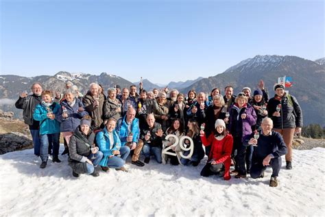 Bilder Vom Schaltjahrfest 2024 In Bad Hindelang 32 Menschen Feiern