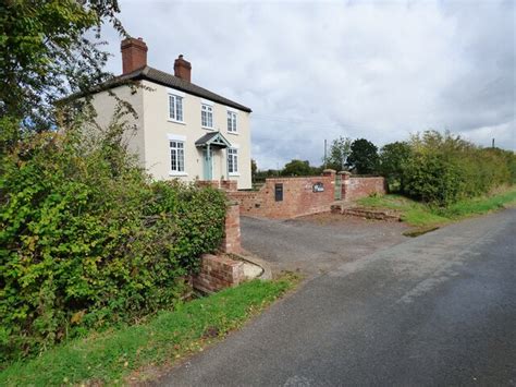 The Willows On Watery Lane Sandy Gerrard Geograph Britain And Ireland