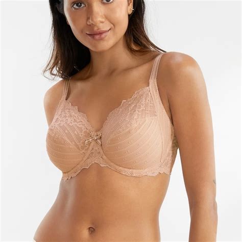 Chantelle Intimates Sleepwear Chantelle Nude Lace Underwire Bra Size H Poshmark