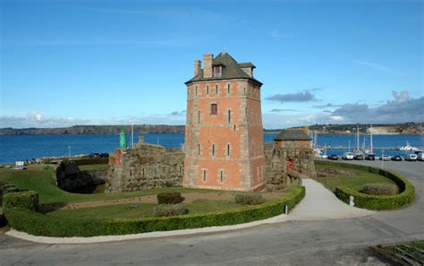 La Tour Vauban De Camaret Sur Mer Chemins De M Moire