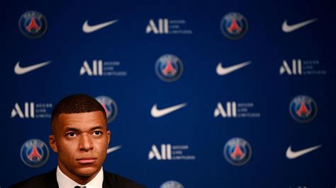 Mbappé lascia il Psg il divorzio ora è ufficiale Notizie italiane in